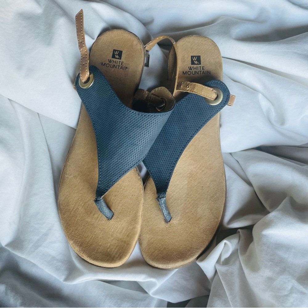 White mountain Sandals